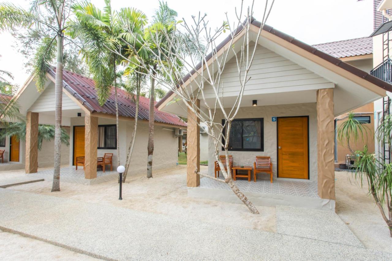 Lightplus Khao Lak Esterno foto