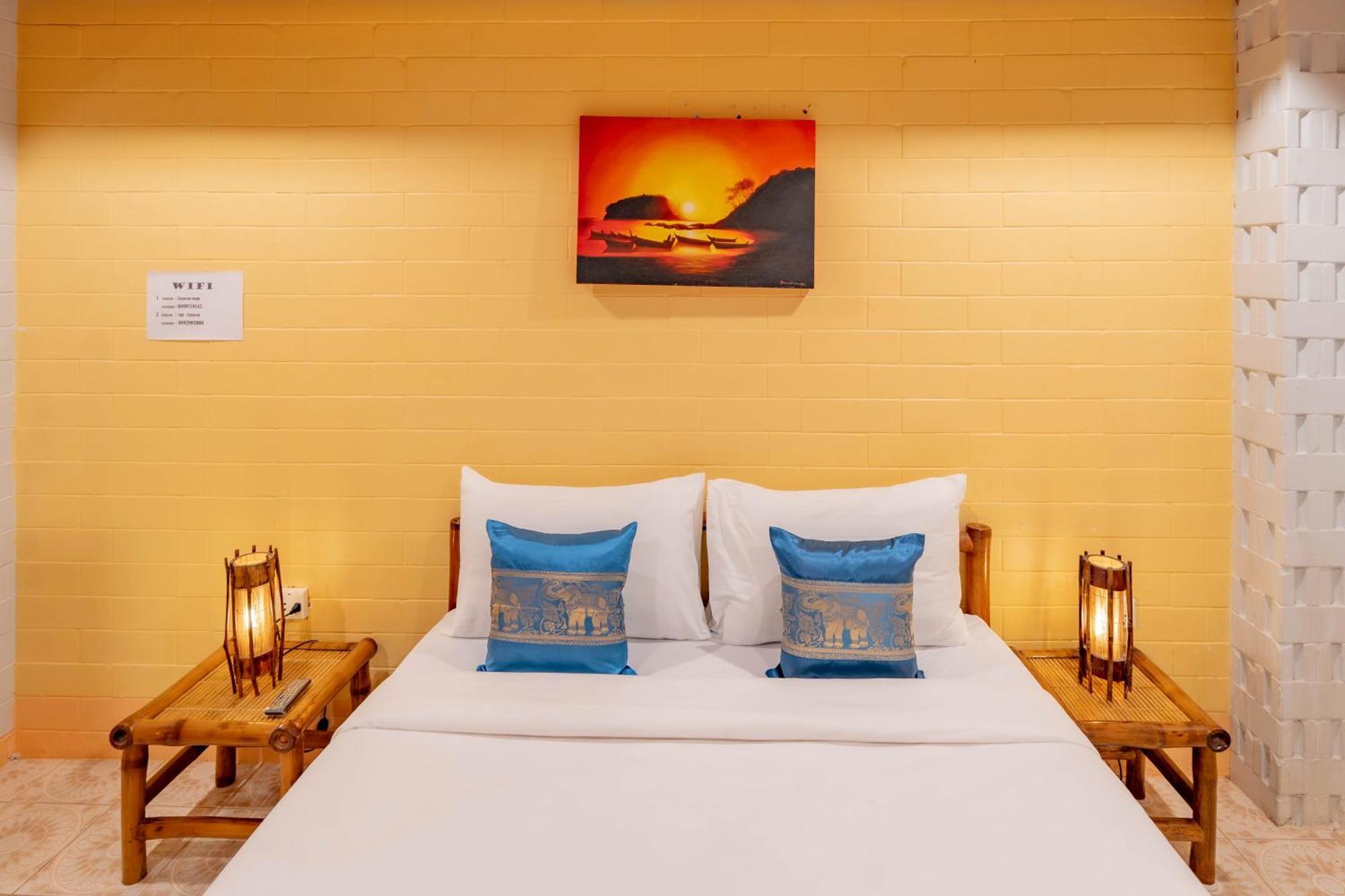Lightplus Khao Lak Esterno foto